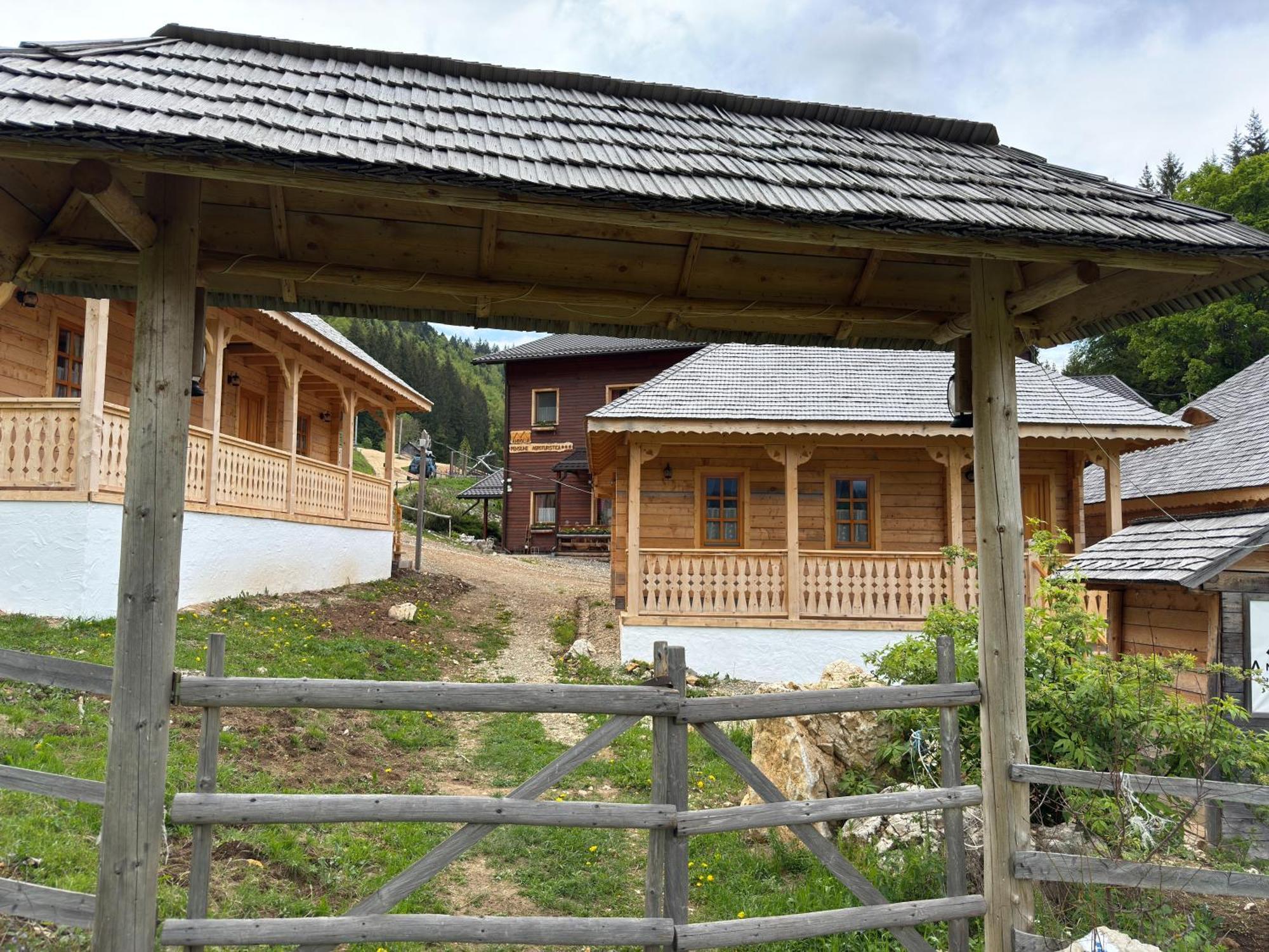 Villa Andolia Moeciu De Sus Exterior foto